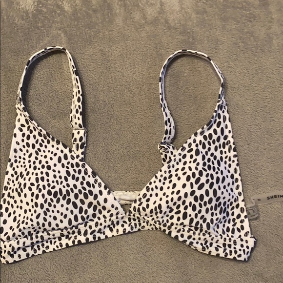 Bikini Set - Picture 3 of 5